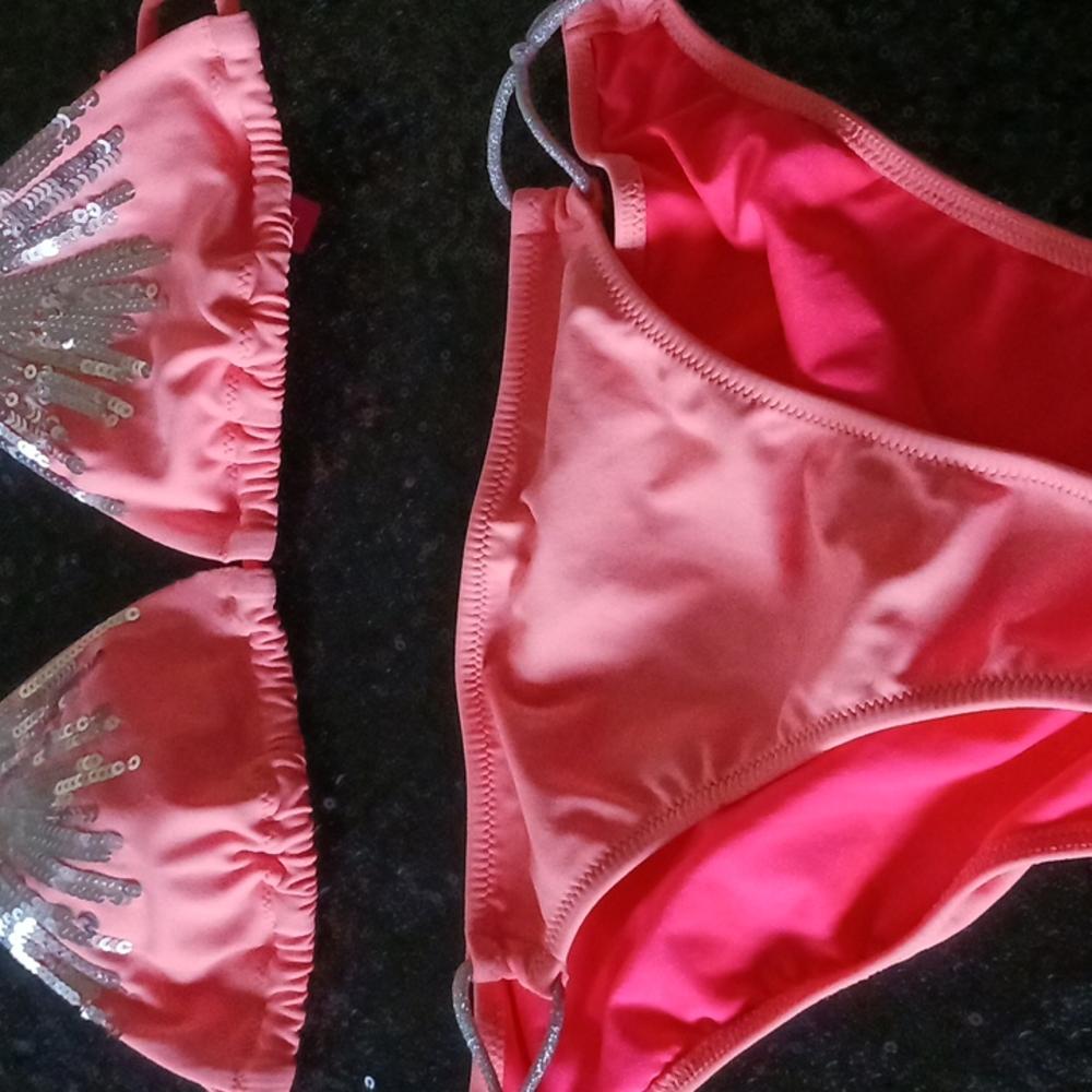 2 piece swim suit